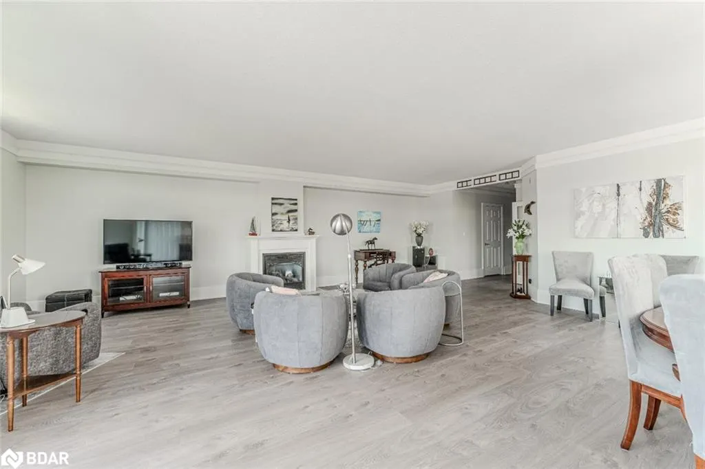 140 Cedar Island Road, #401