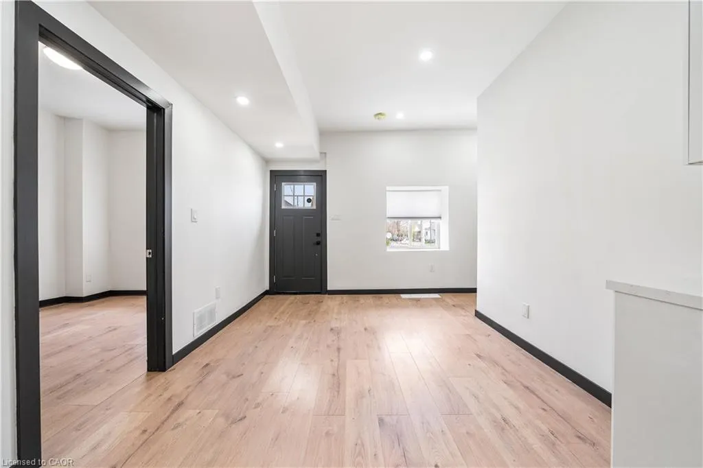 32 Britannia Avenue