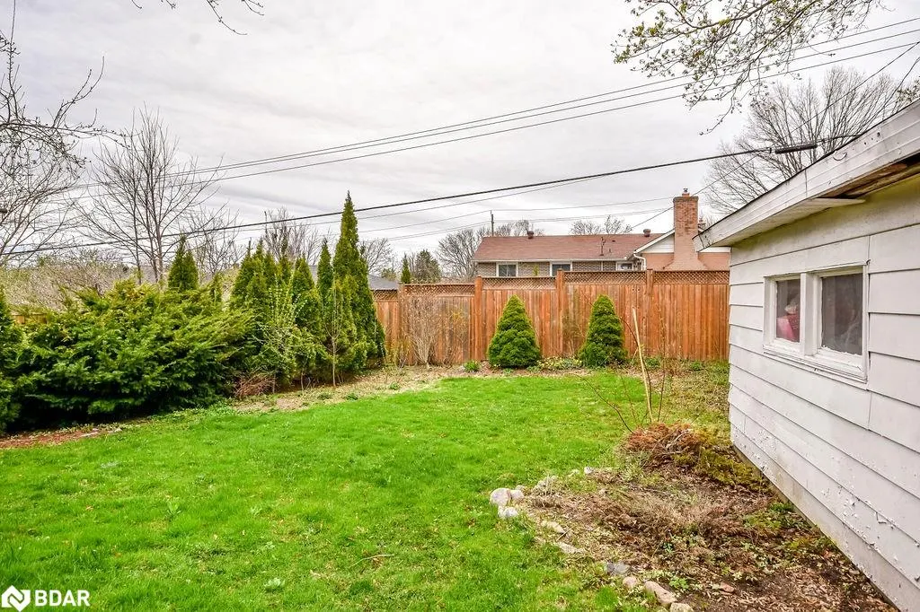 50 Marion Crescent