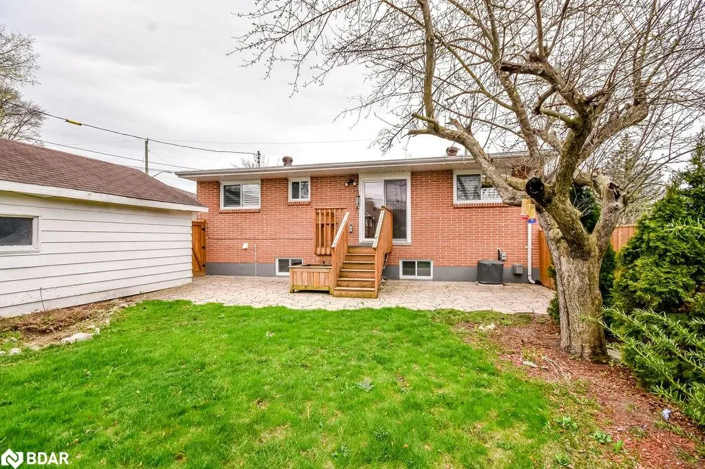 50 Marion Crescent