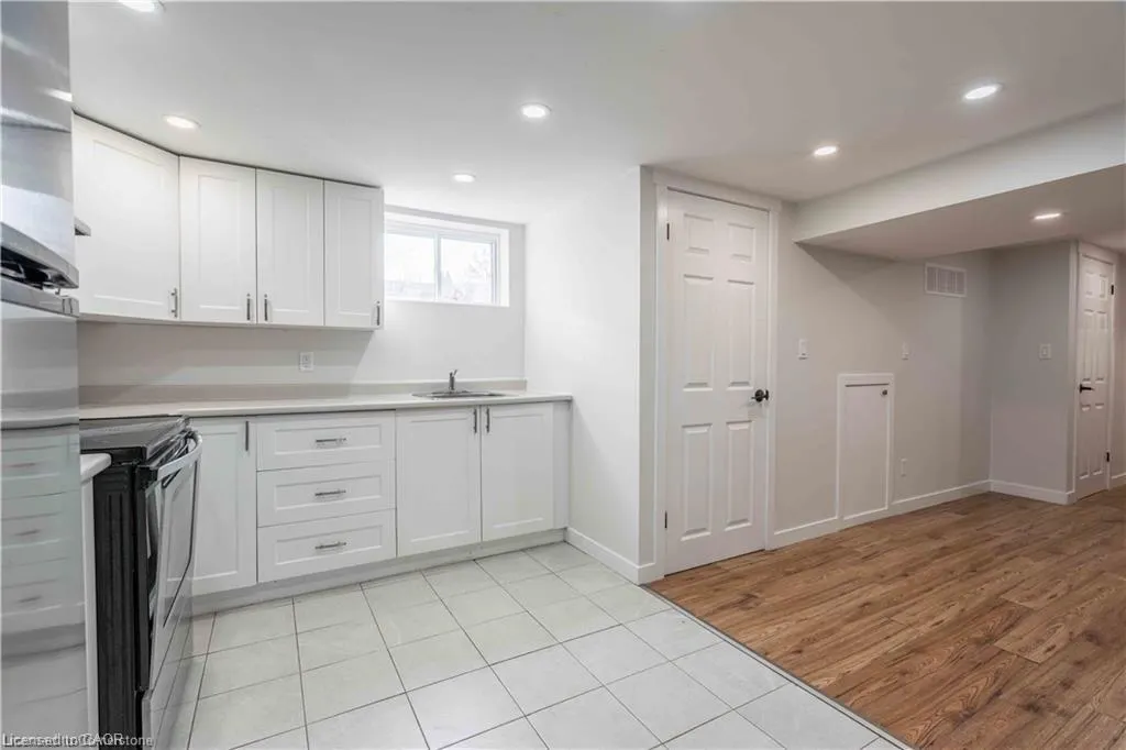 204 Glow Avenue, #LOWER