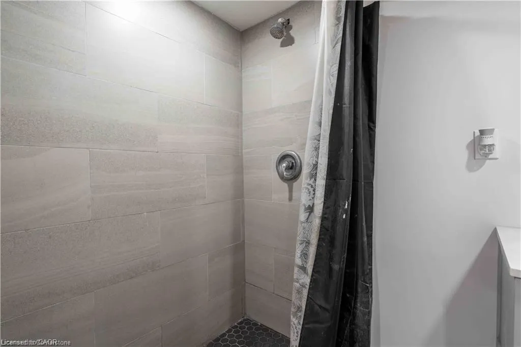 204 Glow Avenue, #LOWER