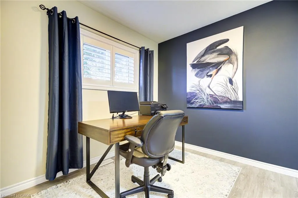 122 Westcliff Way