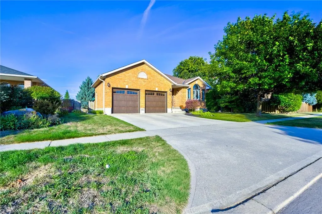122 Westcliff Way