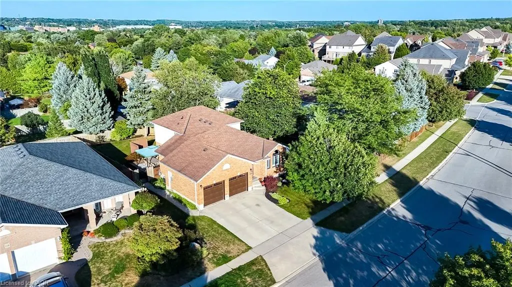 122 Westcliff Way