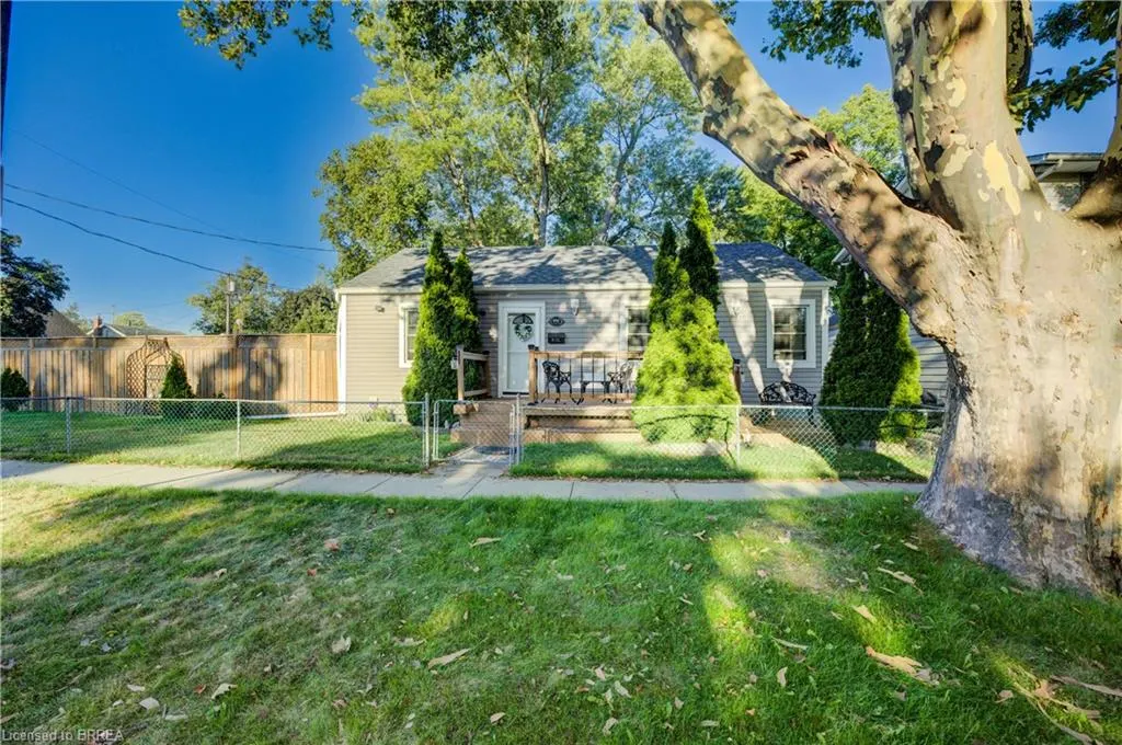 1 Longfellow Avenue