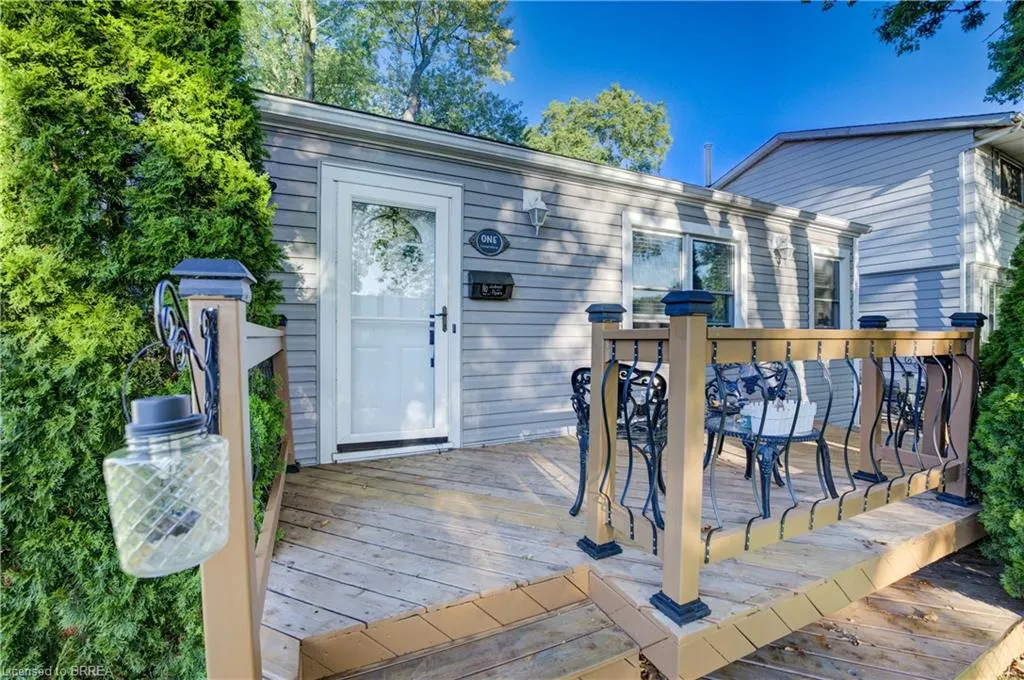 1 Longfellow Avenue