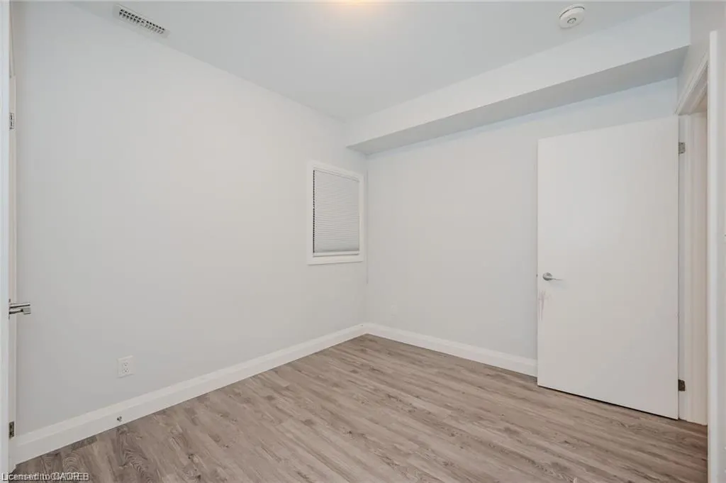 74 Cathcart Street, #2