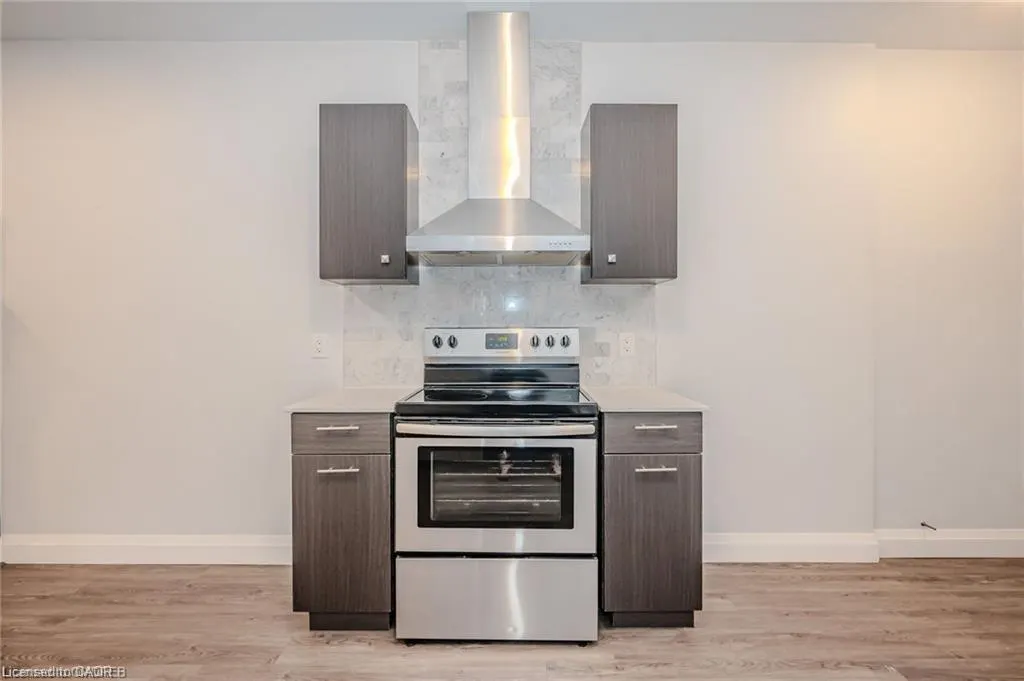 74 Cathcart Street, #2
