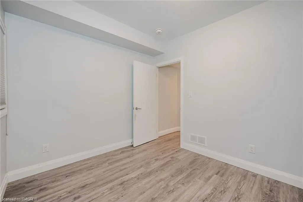 74 Cathcart Street, #2