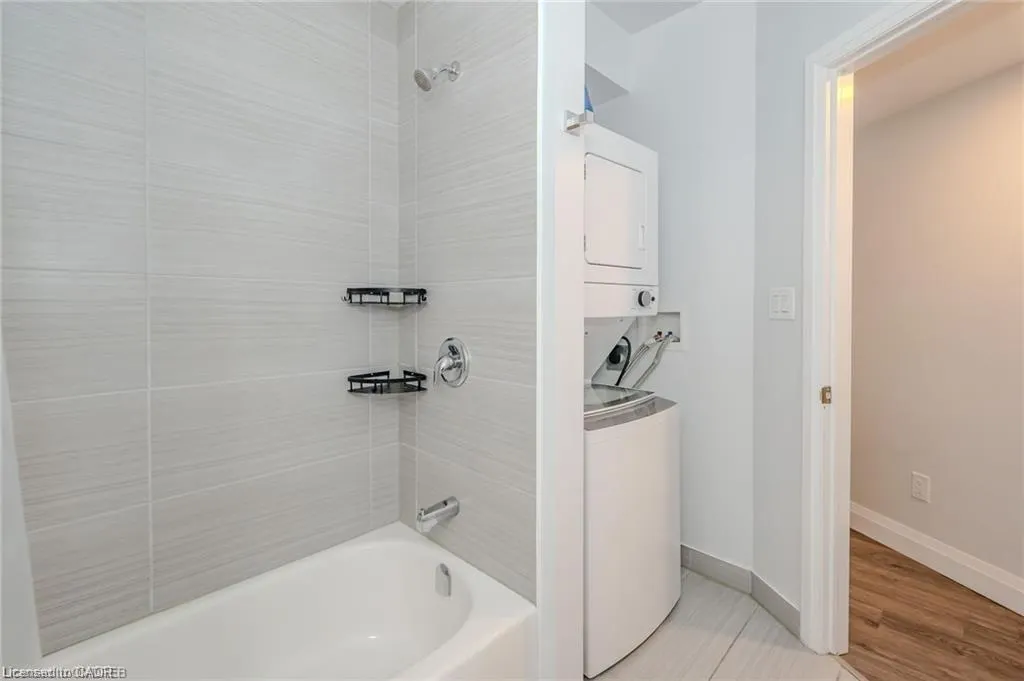 74 Cathcart Street, #2
