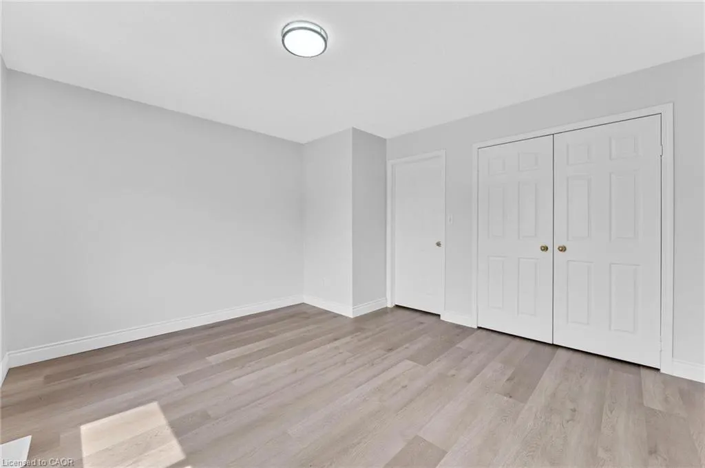 120 Jansen Avenue