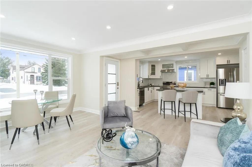 136 Grand Street, #Main Fl