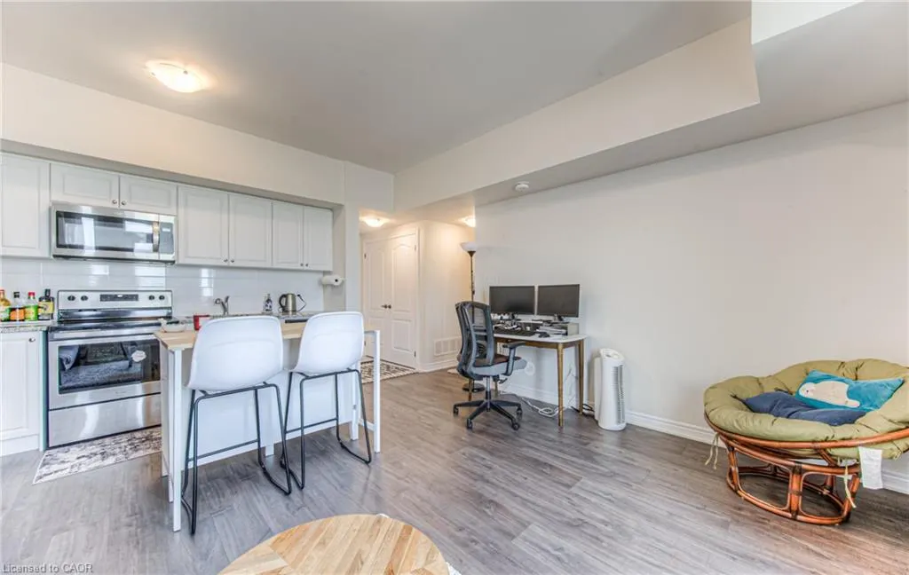120 Watson Parkway N, #2