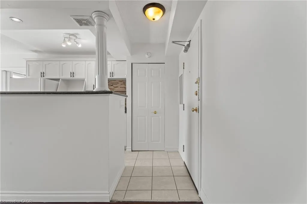 851 Queenston Road, #505