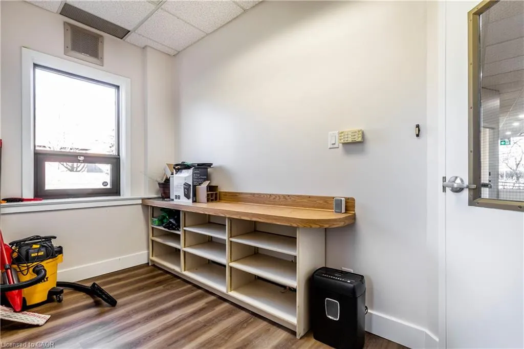 275 Lawrence Avenue, #7