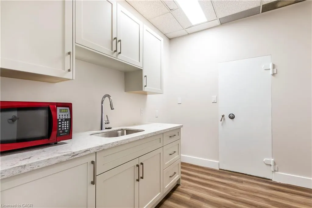 275 Lawrence Avenue, #7