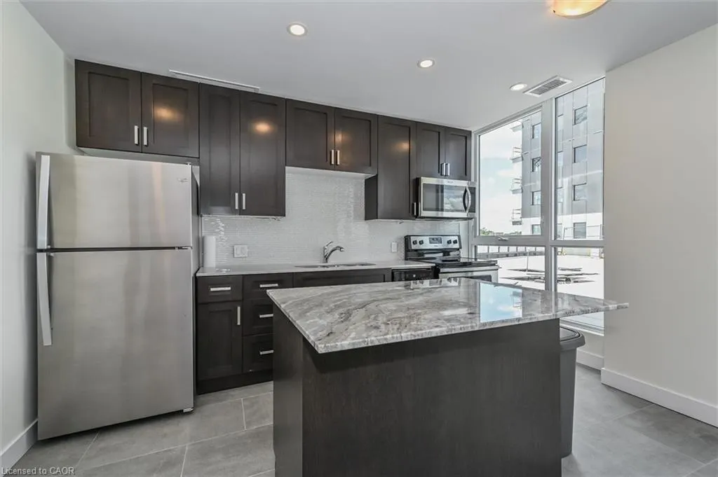100 Garment Street, #902
