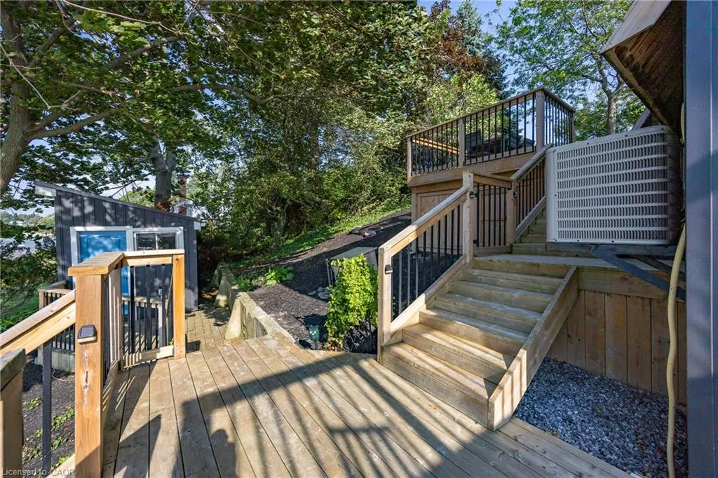 16 Snider Crescent