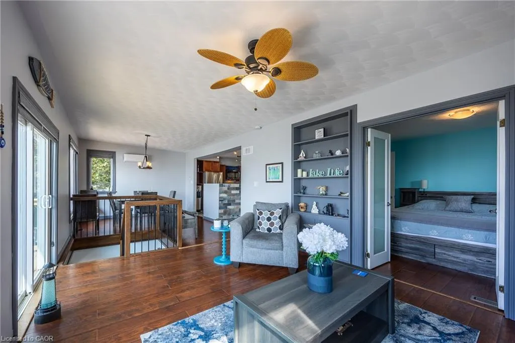 16 Snider Crescent