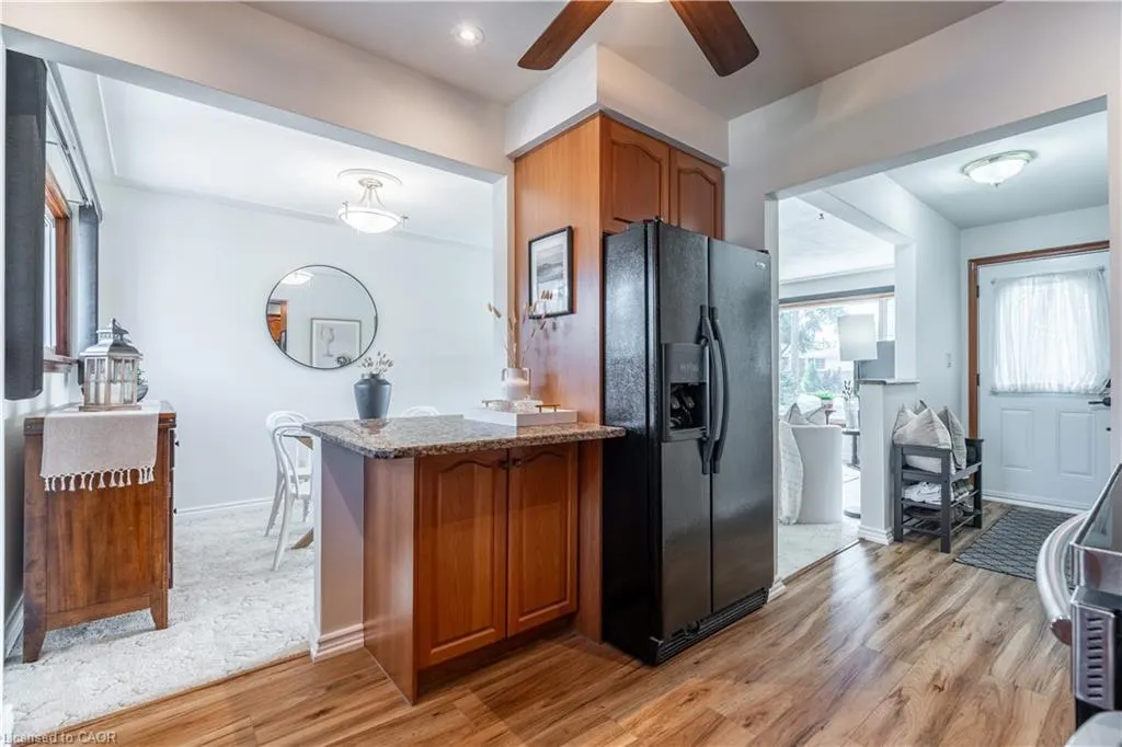 7 Kenwood Crescent