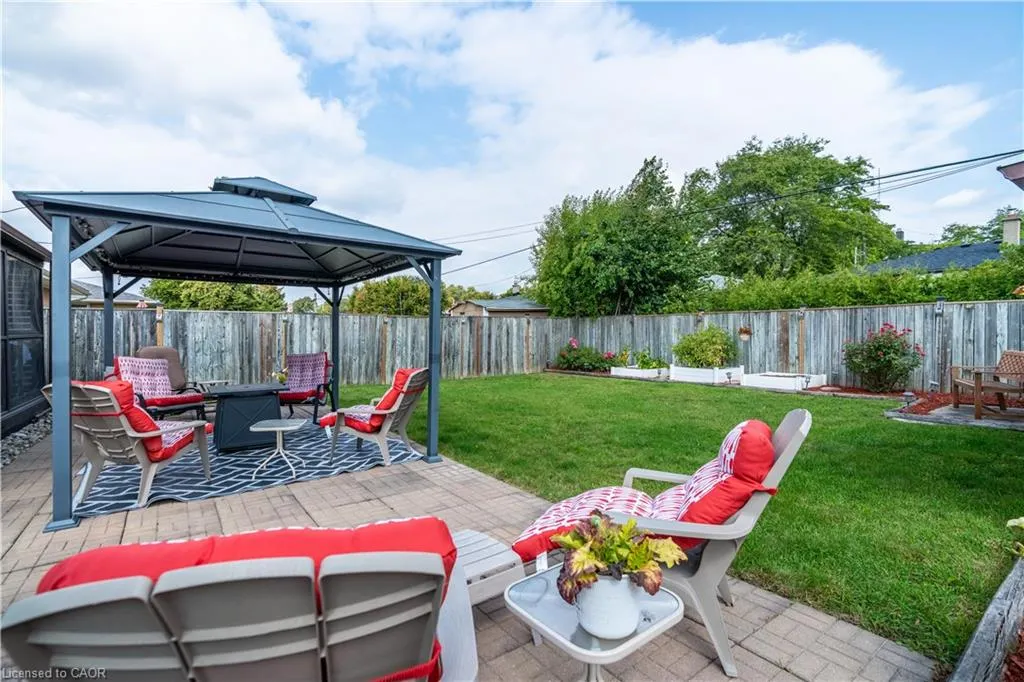 7 Kenwood Crescent