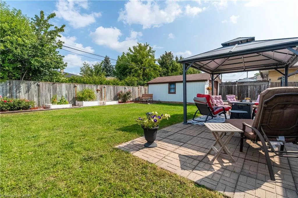 7 Kenwood Crescent