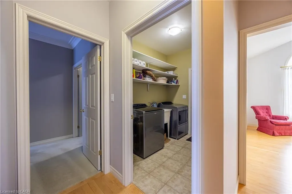 17 Werret Avenue