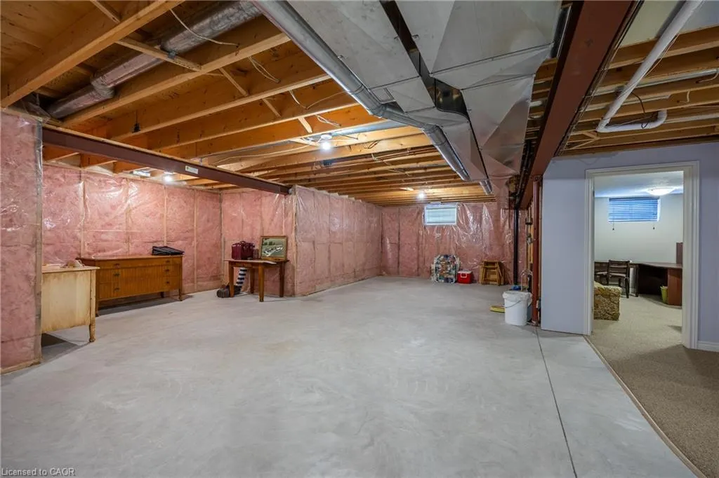 17 Werret Avenue