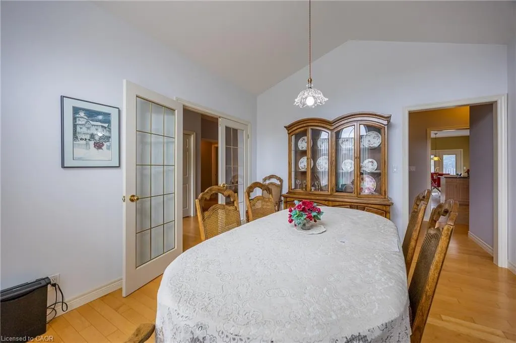 17 Werret Avenue