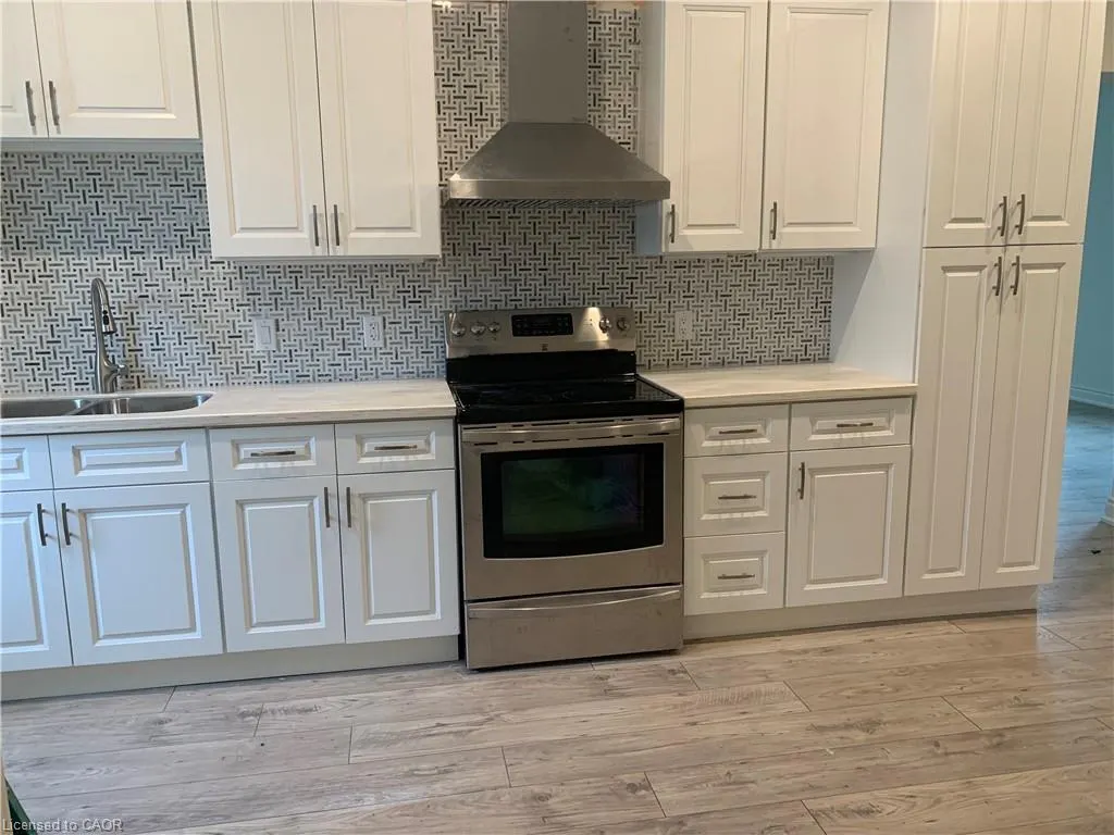 299 Bridgeport Road E, #MAIN