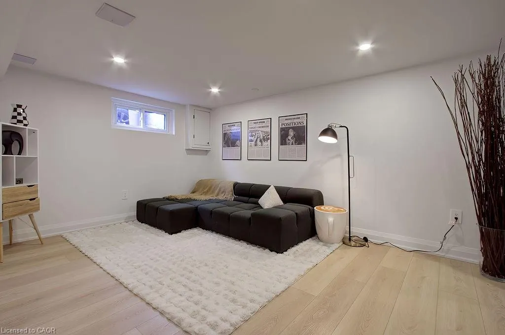 197 East 43rd Street