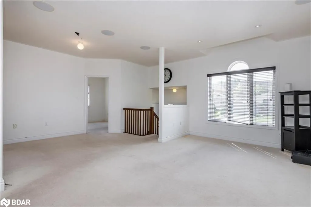 33 Primrose Crescent