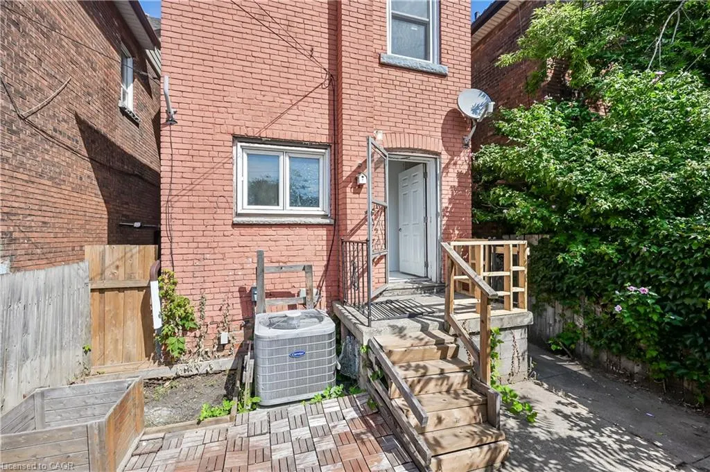 334 Cannon Street E