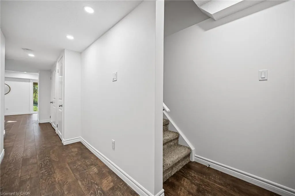 6 Upper Mercer Street, #D16