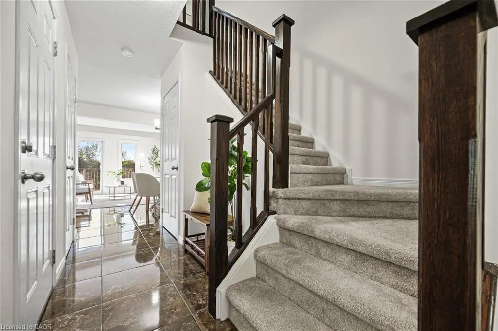 6 Upper Mercer Street, #D16