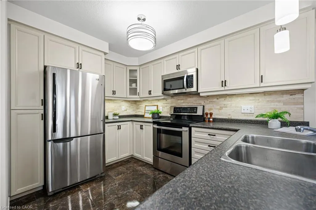 6 Upper Mercer Street, #D16