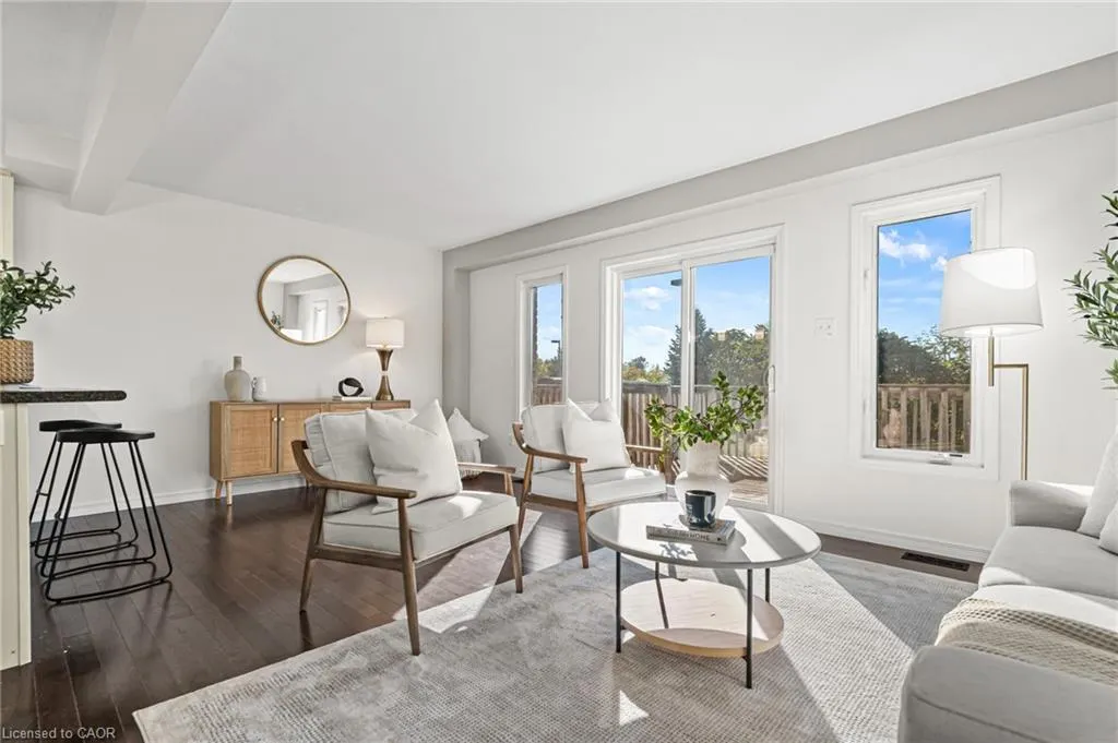 6 Upper Mercer Street, #D16