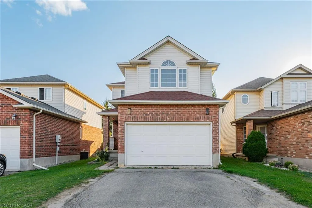 81 Eastforest Trail