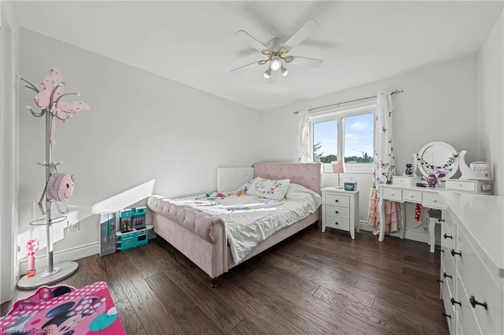 81 Eastforest Trail