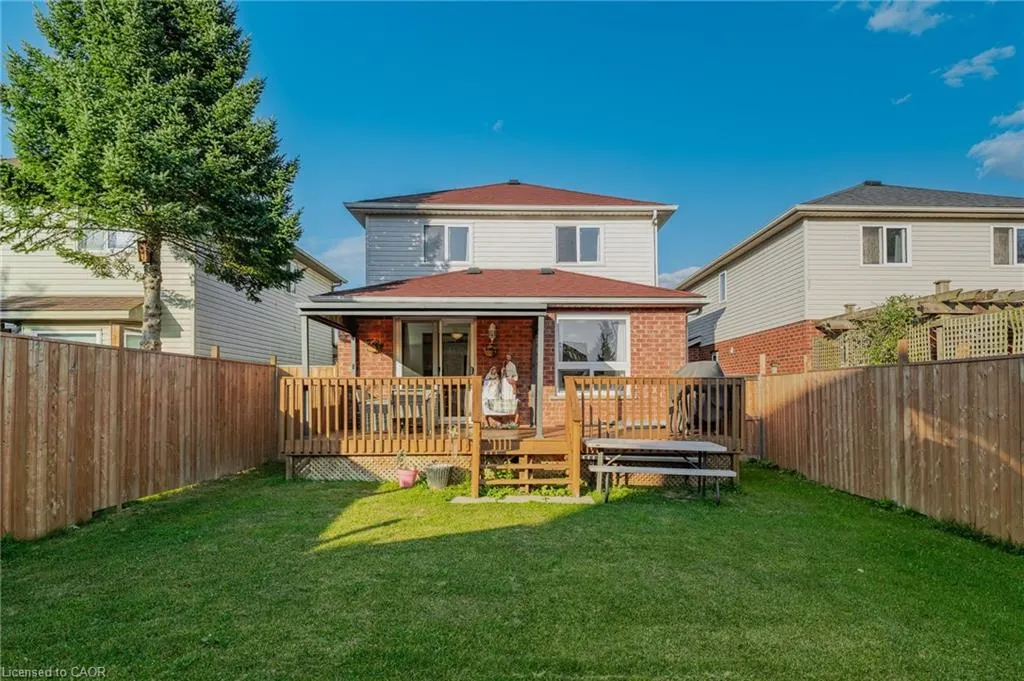 81 Eastforest Trail