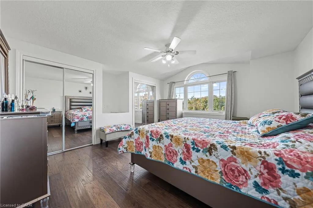 81 Eastforest Trail