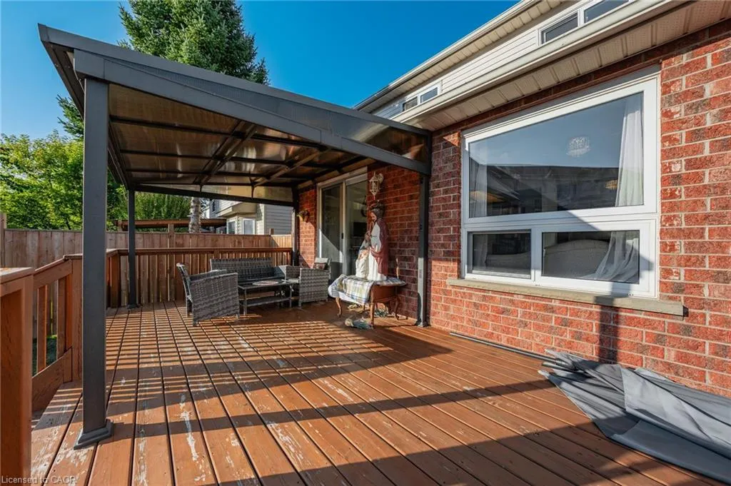 81 Eastforest Trail