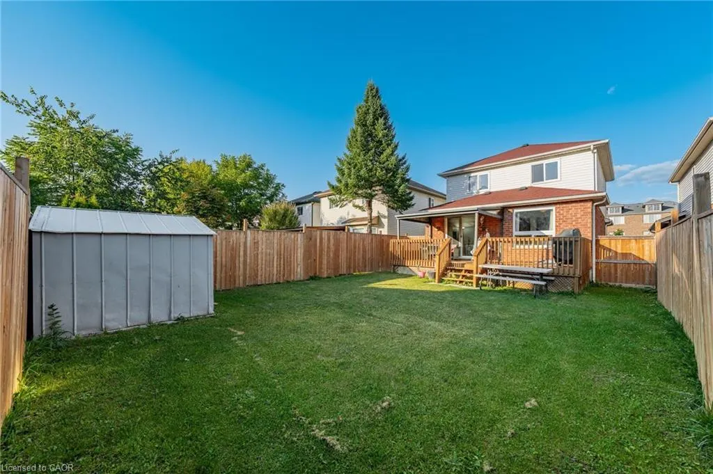 81 Eastforest Trail