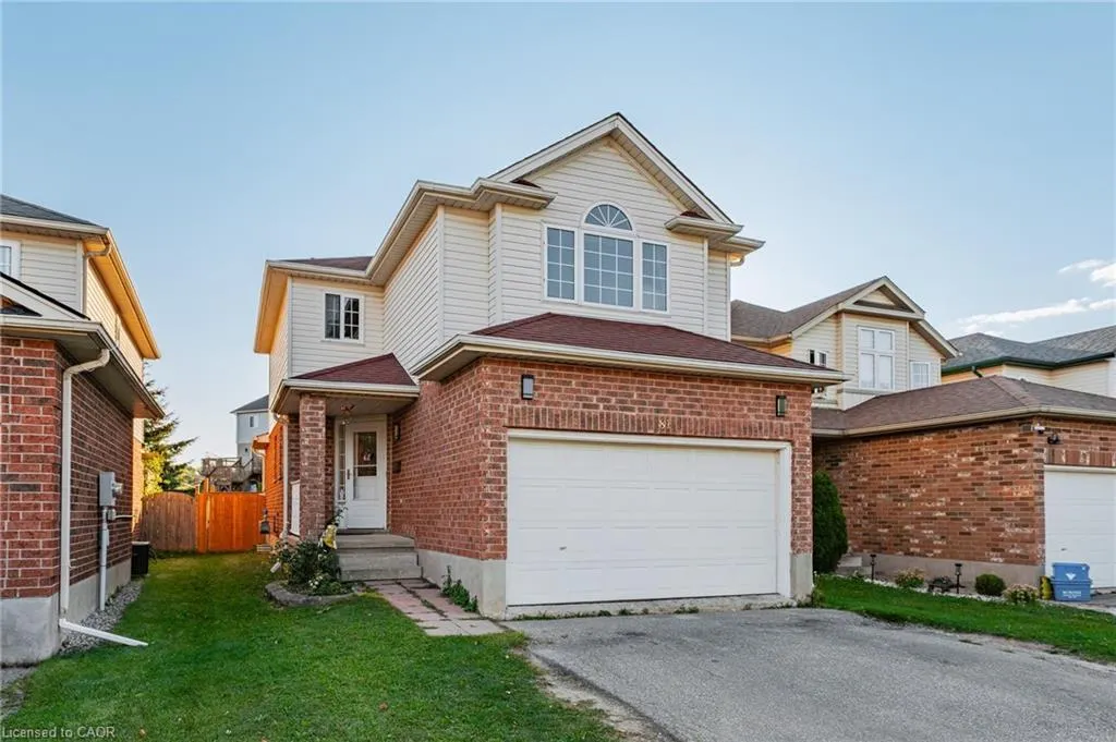 81 Eastforest Trail