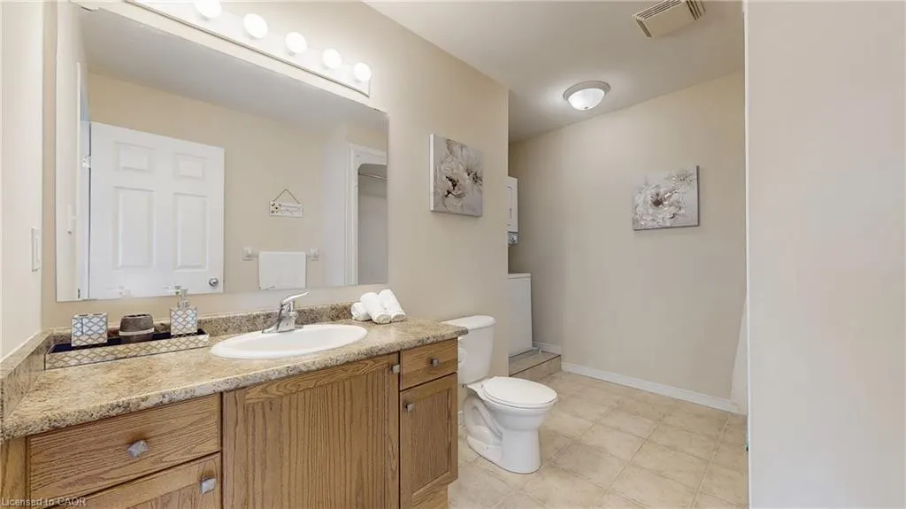 950 Highland Road W, #6