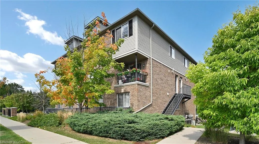 950 Highland Road W, ##6