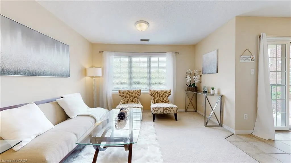 950 Highland Road W, ##6