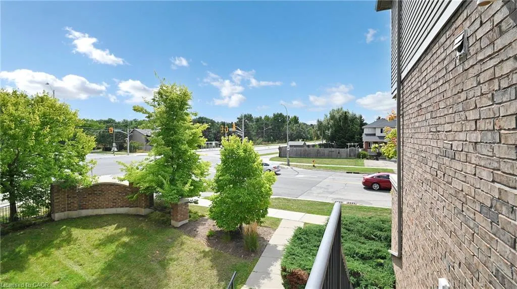 950 Highland Road W, ##6