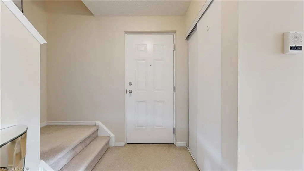 950 Highland Road W, #6